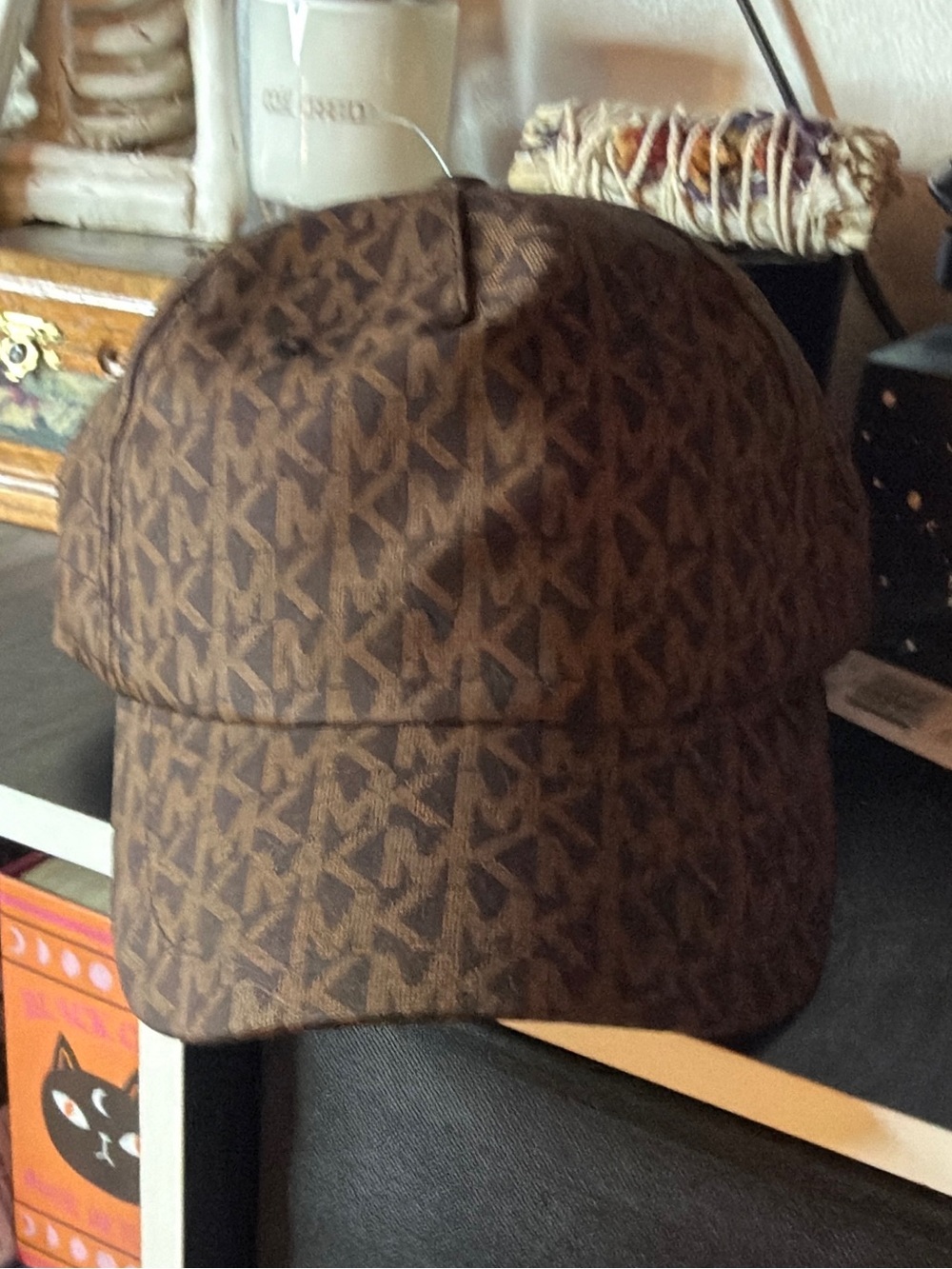 ✨🤎 Michael Kors Monogram Cap – Brown 🤎✨